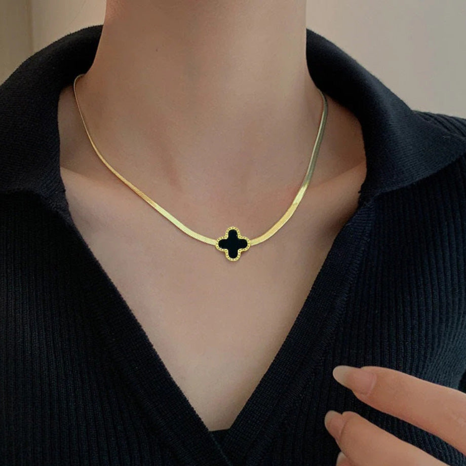 Tudo Star Beads Necklace